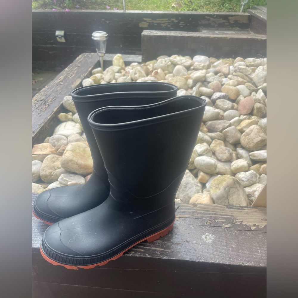 mud boots